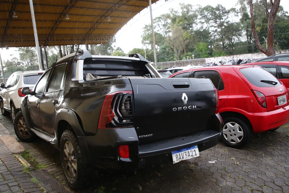 3 foto giuliano detran pr Harley Davidson de R$ 13 mil? Detran do Paraná vai leiloar motos e carros em Curitiba