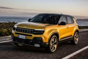 Jeep Avenger vai estrear no Brasil com fabricação local e motor híbrido de 130 cv
