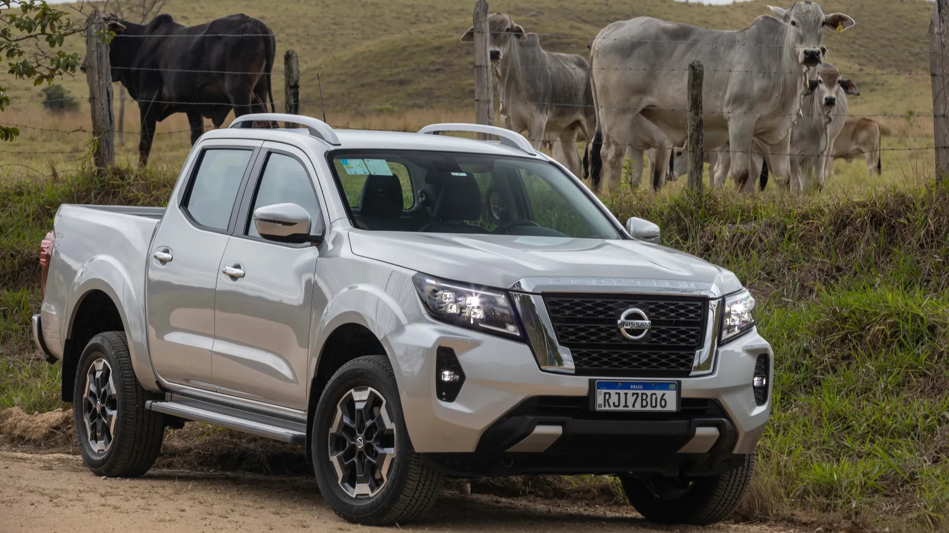 nissan frontier xe 2025 Nissan Frontier tem até R$ 55 mil de desconto em campanha para esvaziar estoques no Brasil