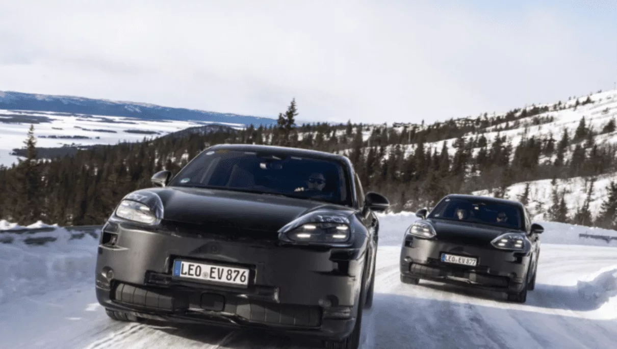 1 cayyy 59153774 Porsche revê futuro elétrico e retoma foco em híbridos com alto desempenho