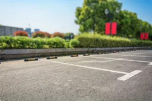 Garagem de condomínio precisa seguir padrão de tamanho?