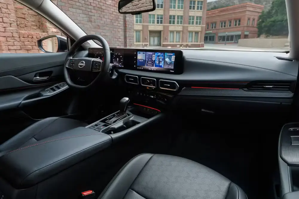 nissan sentra 2026 interior Novo Nissan Sentra 2026 estreia com design ousado, 10 airbags e foco em segurança