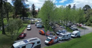 Motorhomes estacionam no Barigui: Curitiba recebe caravana com modelos que são verdadeiras casas sobre rodas