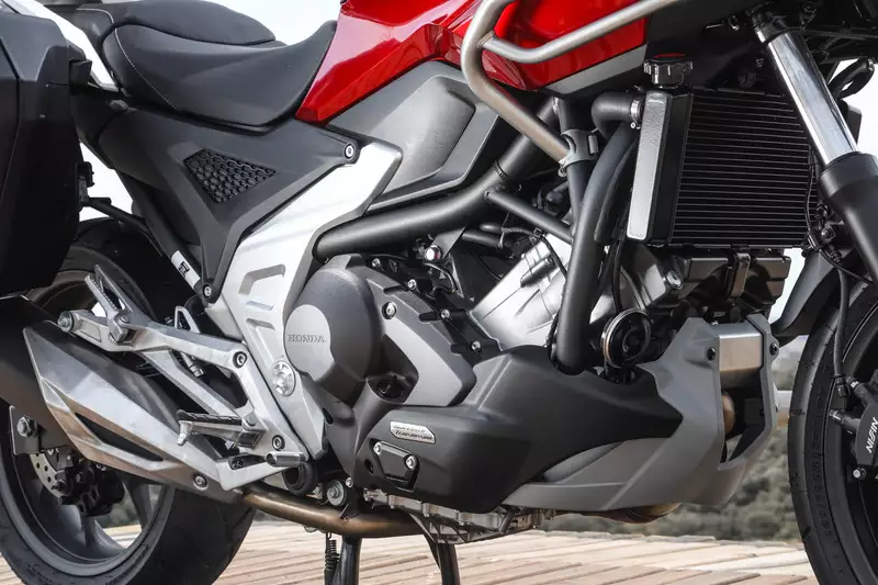 Honda NC 750X 2026 14 Honda NC 750X 2026 estreia no Brasil com novo visual, painel TFT e freios duplos