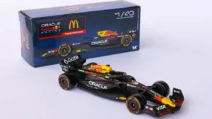 McDonald’s lança miniatura do carro da Red Bull Racing e agita o GP de São Paulo