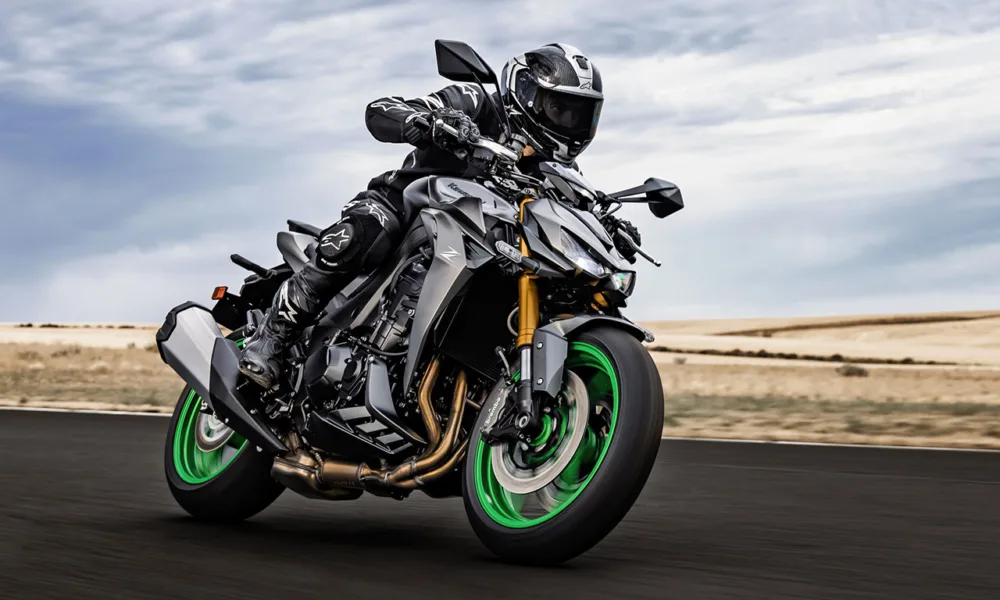 kawasaki2 Kawasaki Z1100 e Z1100 SE chegam ao Brasil: a supernaked aspirada mais completa da linha Z