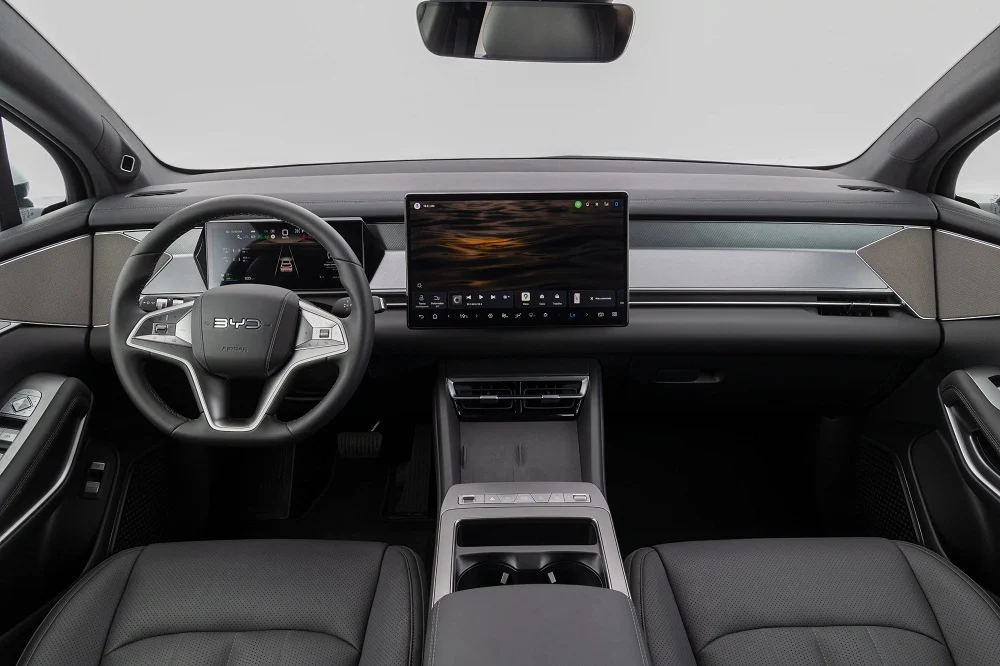 ATTO 5 BYD Atto 8: o SUV híbrido de 7 lugares que chega ao Brasil com 488 cv e tecnologia de ponta