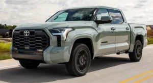 Toyota vai vender nos EUA e entregar no Japão: entenda a jogada que está movimentando o mercado automotivo global