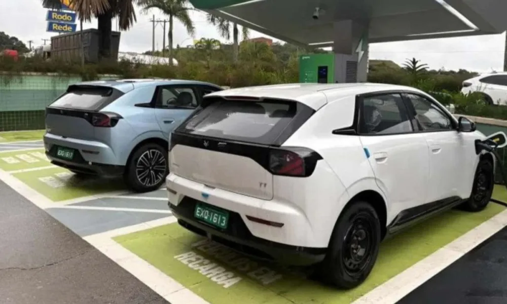 1 arcfox t1 flagra em sao paulo 2 67067450 BAIC chega ao Brasil prometendo virar o jogo dos elétricos: carro já roda em testes por aqui