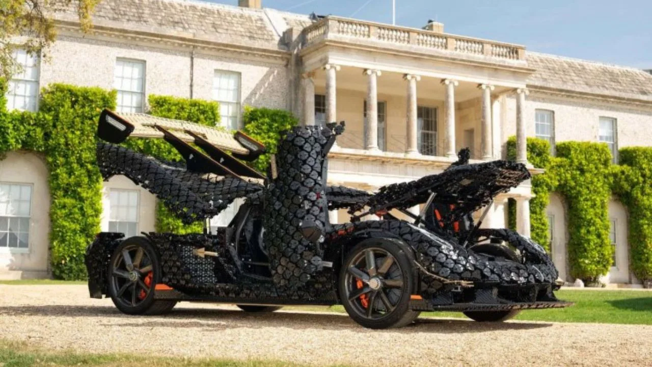 1 lego technic koenigsegg sadair s spear 2 1 66961392 A Lego construiu um Koenigsegg de verdade com 327 mil peças e ele chega a 111 km/h