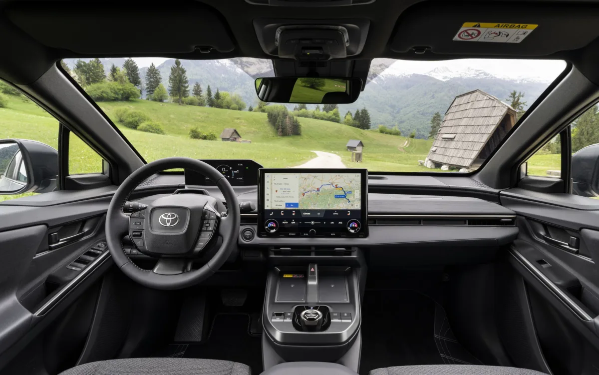 Toyota bz4x touring fwd 2027 7 Toyota lançou seu primeiro elétrico no Brasil por R$ 419.990 — e só 99 pessoas vão sair de boa com ele