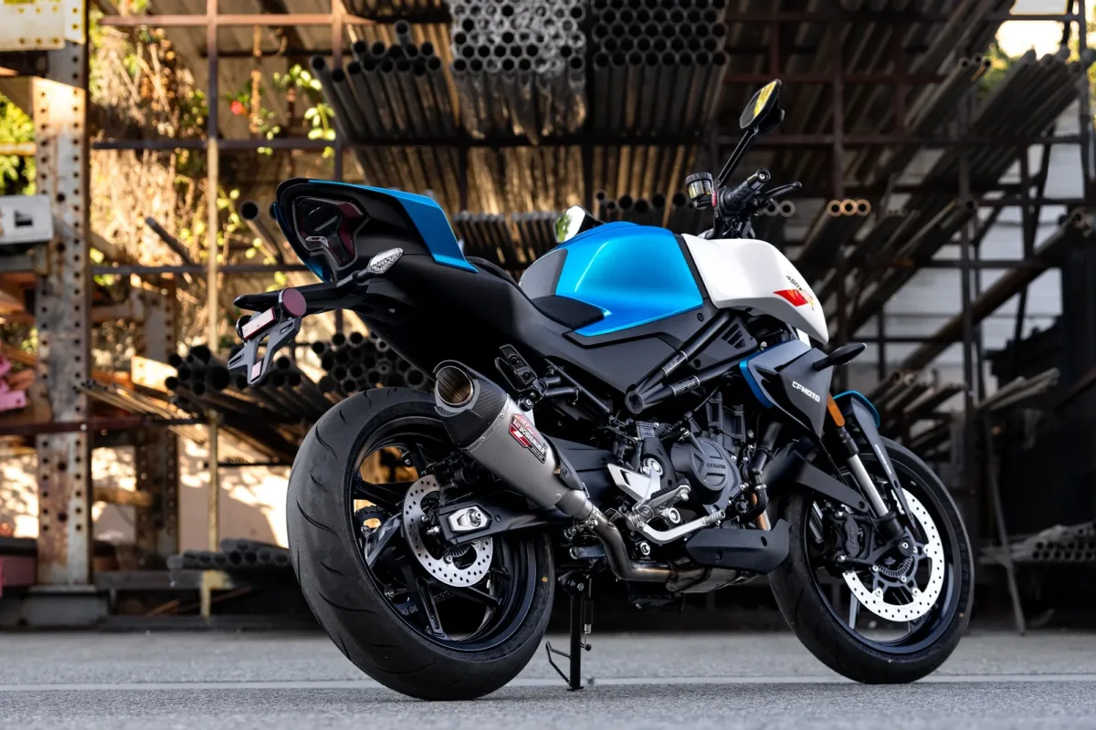 19450BP520 CFMoto450NK AT2SO 8 2048x2048 CFMoto 450 NK pode ser a próxima aposta da marca no Brasil e o visual já dividiu opiniões