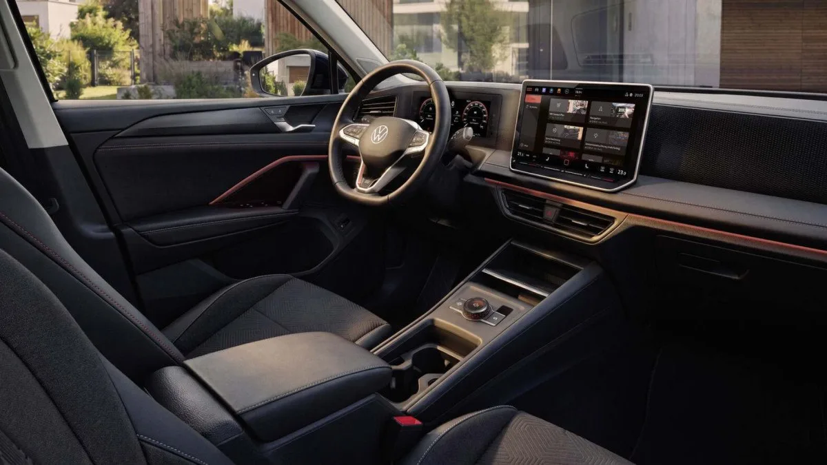1 tiguan edition 20 interiorjpg 67138391 VW faz aniversário de 20 anos do Tiguan e o presente é um SUV que ninguém vai deixar passar despercebido