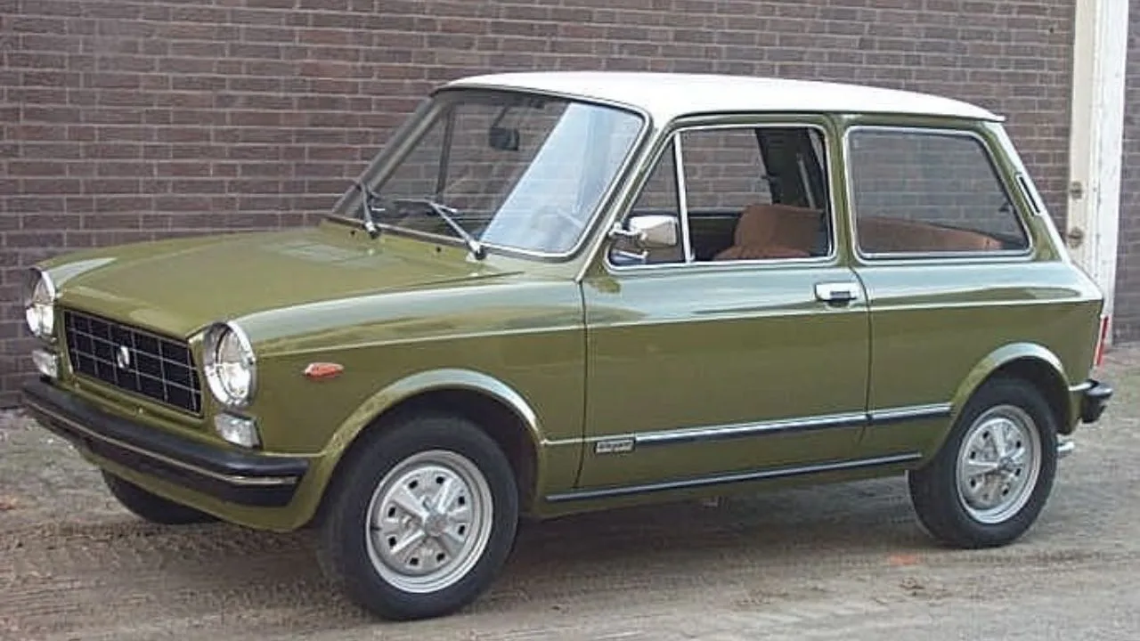 Autobianchi A112E 1973 Depois de 30 anos apagada, Autobianchi ressurge escondida em um Fiat que você já conhece