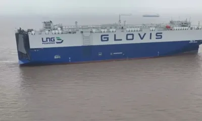 navio china China quebra recorde mundial com navio que carrega quase 8 mil Tesla de uma vez só
