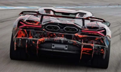 1 lamborghini revuelto sv sets hockenheimring record lap 1 67390145 Lamborghini Revuelto SV bate recorde antes mesmo de estrear oficialmente
