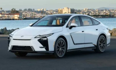 1 novo lexus es 350h e lancado no brasil 67318674 Lexus ES 350h chega ao Brasil rodando quase 19 km/l e com garantia de 10 anos