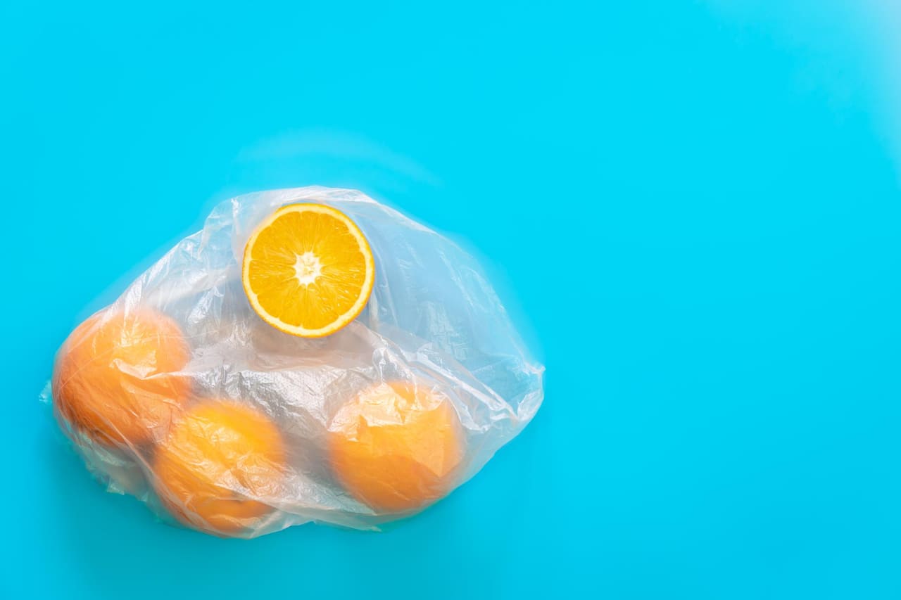 Bioplástico mais resistente é criado a partir de resíduos de laranja