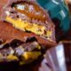 Chocolate com identidade brasileira: LaBarr lança Páscoa inspirada nos sabores do Cerrado