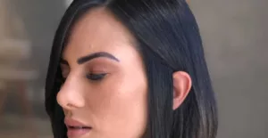 Cortes de cabelo que afinam o rosto: veja 6 opções perfeitas para o verão