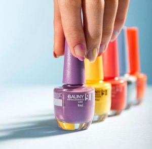 5 Nail Arts Coloridas Que Vão Salvar Seu Look Nas Próximas Semanas