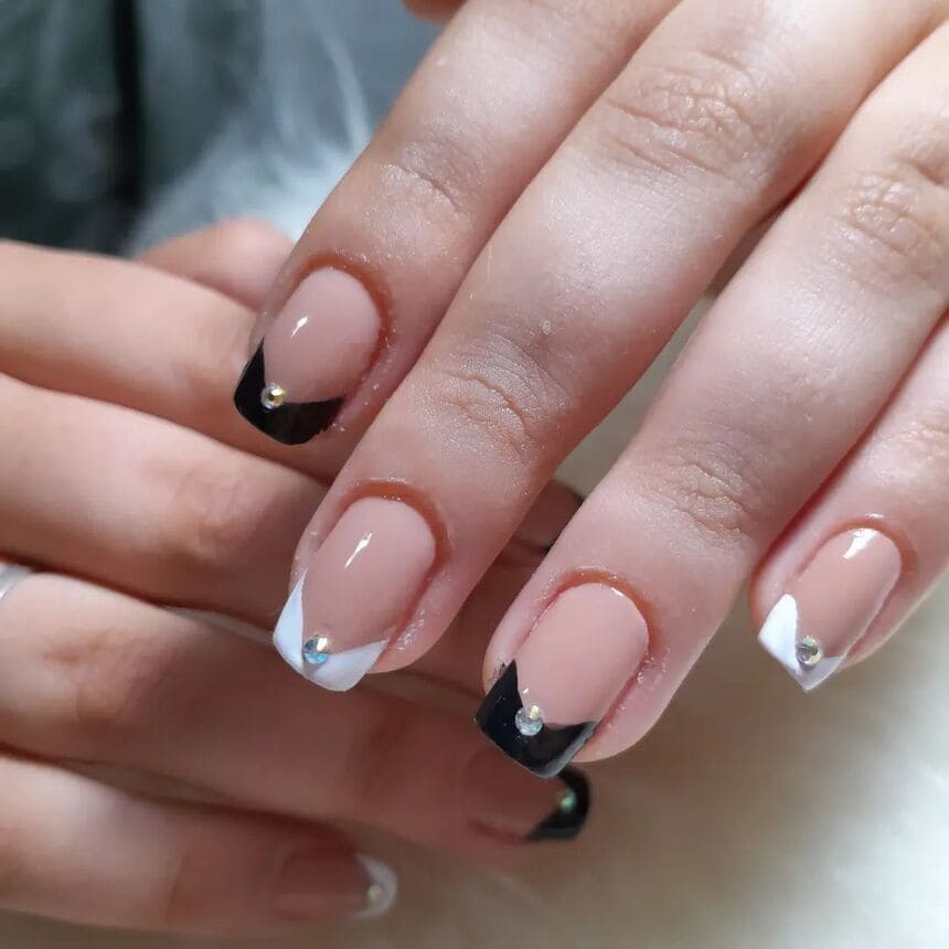 Decoração de unhas gravatinha