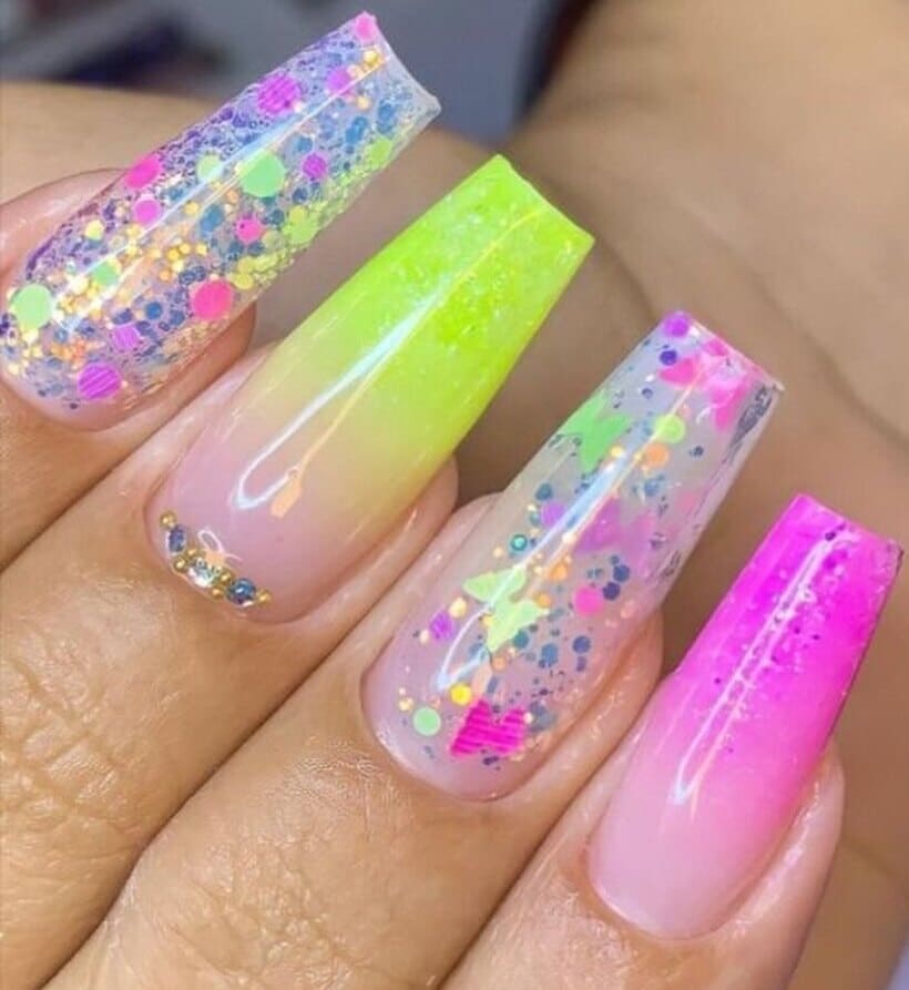 unhas decoradas para o carnaval