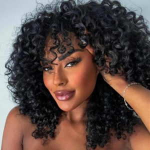 Relaxamento para cachos: Definição, controle do frizz e muito mais!