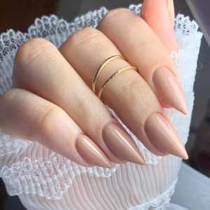 Qual o seu estilo de unha nude favorito? Inspire-se com as últimas tendências