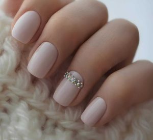 Unhas postiças decoradas: 7 ideias delicadas e elegantes para você se apaixonar