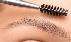 Cílios longos e volumosos naturalmente: 5 dicas fáceis para um olhar marcante
