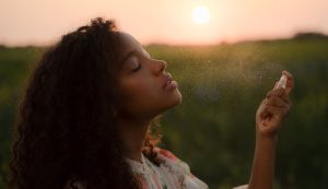 5 perfumes frescos para arrasar e espalhar leveza por onde for