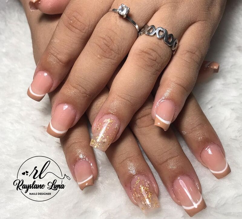 Unhas francesinhas diferentes: Se encante pelas unha francesinha dupla.