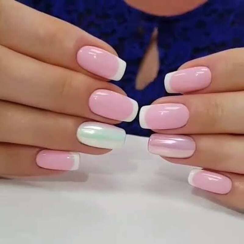 decorações de unhas rosa claro