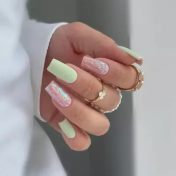 unhas em gel delicadas 5