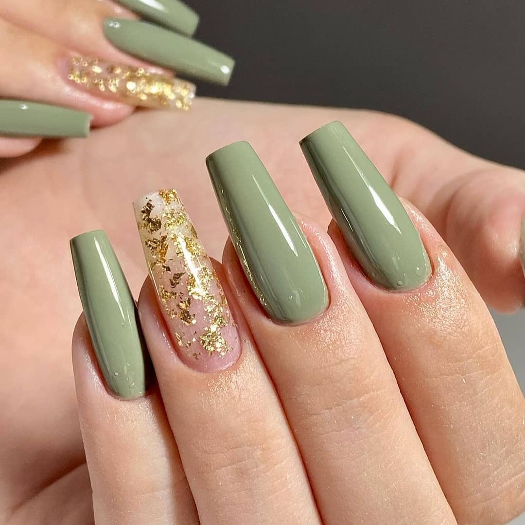 Unhas verde militar: 5 ideias criativas e inusitadas - Ellas Magazine