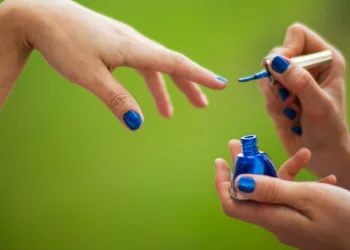 unhas decoradas azul