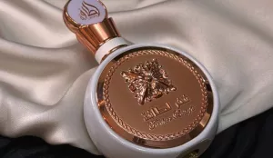 Fakhar (Perfume da Sereia) da Lattafa: uma verdadeira porção mágica em frasco.