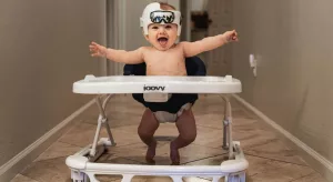 Andador de bebe, pode usar ou não pode? Saiba o que dizem os especialistas.