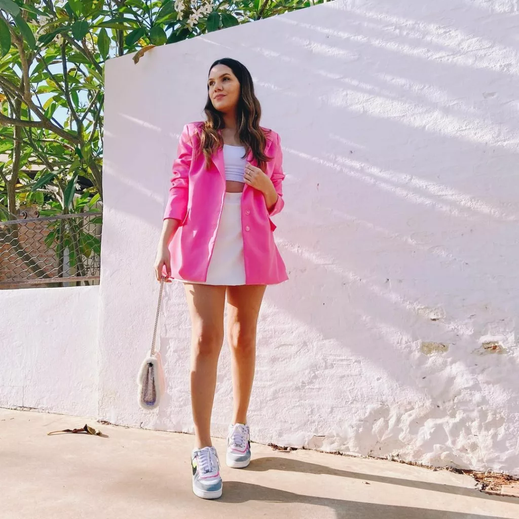 Blazer Oversized: A Peça-chave para uma primavera Estilosa em 2024