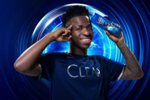 Vini Jr. brilha em nova campanha da Clear Men com lançamento de shampoo inovador