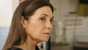 Traição em Mania de Você: Mércia vira rival do próprio filho e arruína casamento com revelação chocante