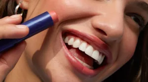 O hidratante labial que é tendência e vai transformar sua rotina de beleza
