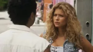 Em Volta por Cima, Roxelle dá um fim ao romance com Chico!