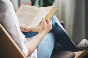 Livros Imperdíveis de 2025: Fique por dentro dos 5 Lançamentos Mais Aguardados do Ano