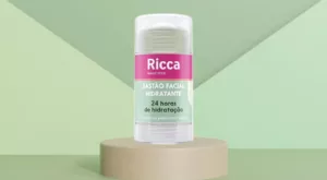 Bastão Hidratante com Aloe Vera da Ricca: A Revolução Prática no Skincare