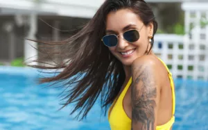 Cuidar da pele no verão virou realidade graças aos avanços da estética moderna