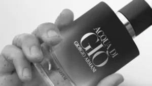 Acqua di Giò Parfum: Elegância Atemporal ou Apenas Mais Um Perfume?