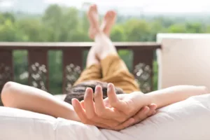 Dolce far niente: o hábito de não fazer nada que virou terapia entre as brasileiras