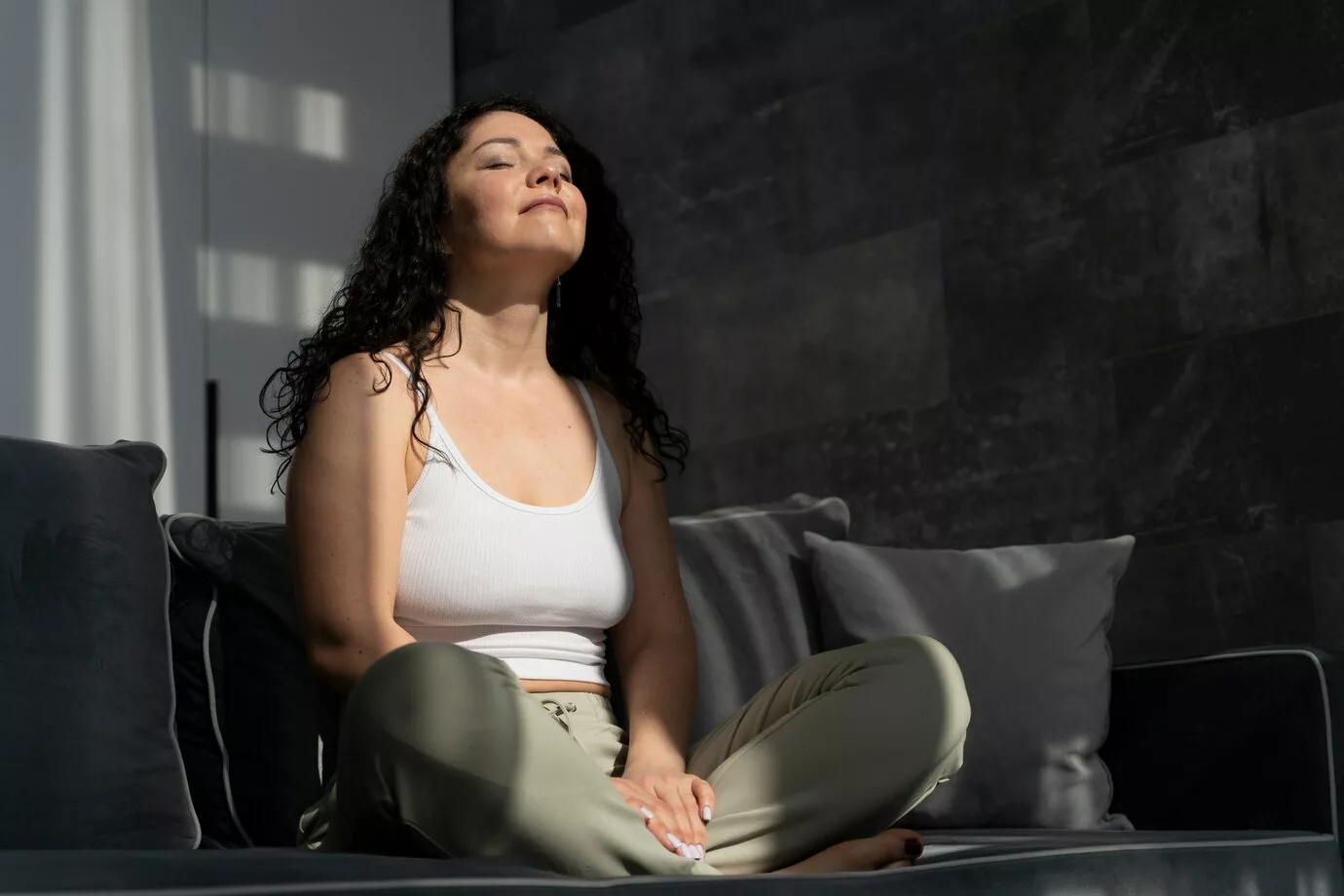 relaxando 3 - 5 Lições Reais de Quem Cuida da Casa Sozinha (Sem Ajuda de Ninguém)